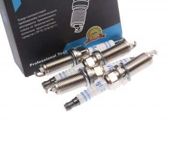 1 499 р. Свеча зажигания TOYOTA Corolla (13-),Yaris (11-) (1.3) (4шт.) MEGAPOWER MEGAPOWER 370-31-118  с доставкой в г. Майкоп. Увеличить фотографию 3