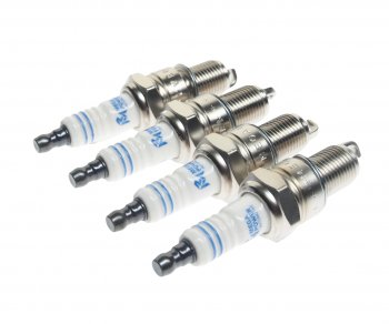 439 р. Свеча зажигания HYUNDAI Sonata (2.0),Santa Fe (2.4) KIA Sorento (2.4) DAEWOO Nexia (4шт.) MEGAPOWER MEGAPOWER 370-31-093  с доставкой в г. Майкоп. Увеличить фотографию 1