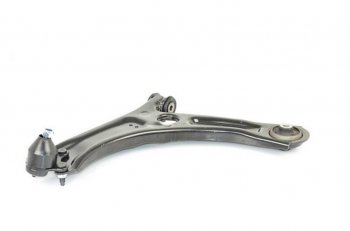 3 899 р. Рычаг подвески VW Golf (07-09) AUDI A3 (04-13) SKODA Octavia (04-) передней нижний левый BSG BSG bsg90315072  с доставкой в г. Майкоп. Увеличить фотографию 1