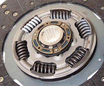 26 799 р. Диск сцепления HYUNDAI HD120 (17-) дв.D6GA (T85S6) (395мм) ведомый VALEO PHC VALEO PHC hd-168  с доставкой в г. Майкоп. Увеличить фотографию 3