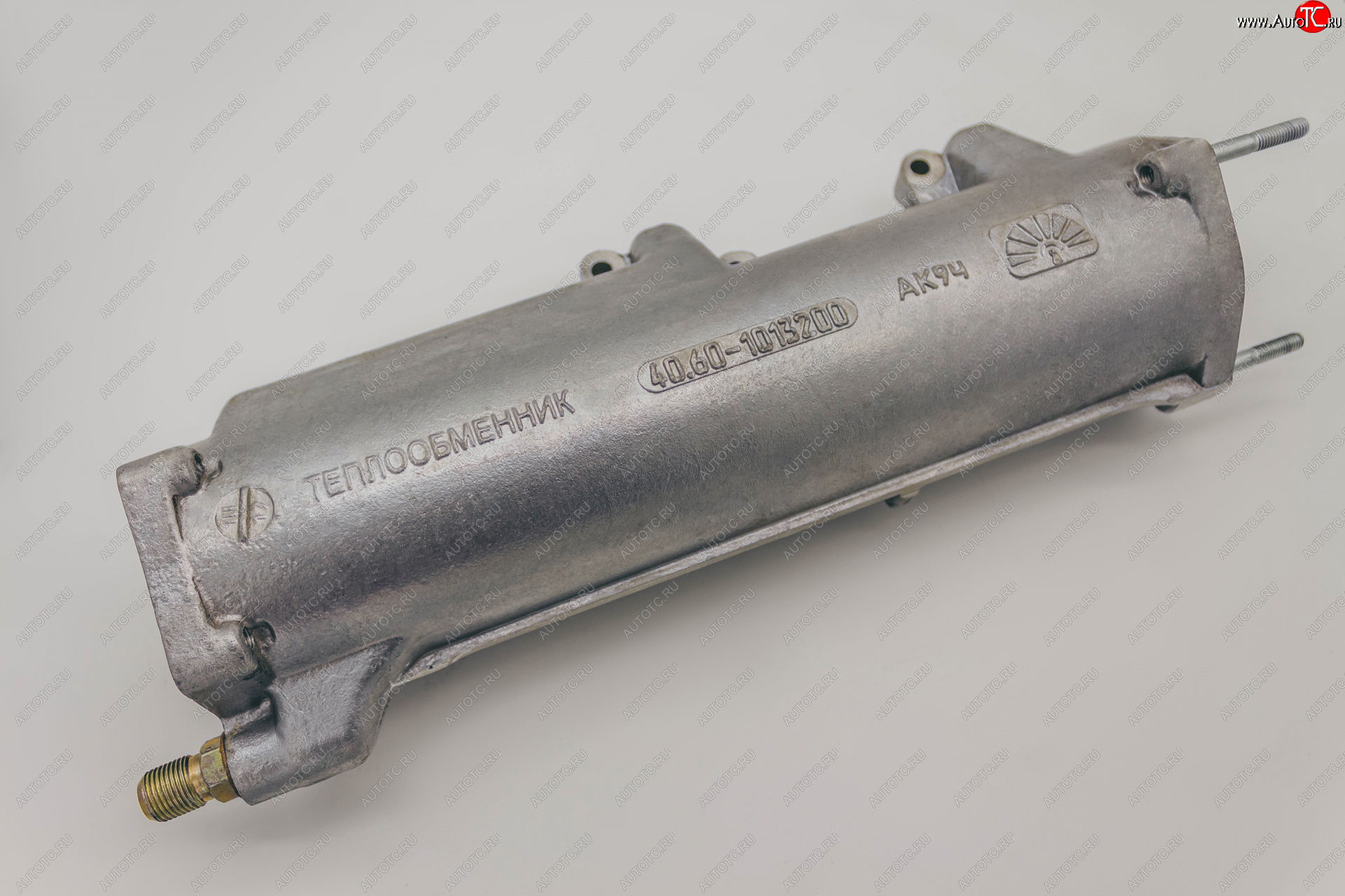 19 549 р. Корпус теплообменника 40.20-1013200 и 40.60-1013200 (длинный , для двигателя 406.1013219 7511.1013620) ТЕПЛООБМЕННИК  КамАЗ 53213 (1979-2001)  с доставкой в г. Майкоп