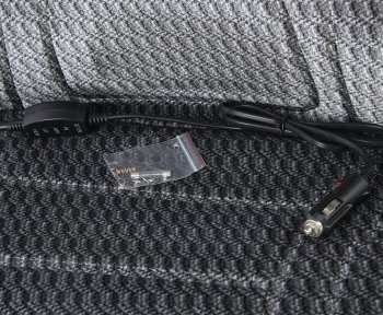 2 879 р. Накидка на сиденье с подогревом 12V с терморегулятором темно-серая SKYWAY SKYWAY s02201017  с доставкой в г. Майкоп. Увеличить фотографию 3