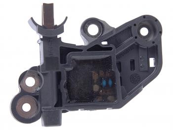 3 199 р. Регулятор RENAULT Duster напряжения генератора BOSCH BOSCH 0272220736  с доставкой в г. Майкоп. Увеличить фотографию 2