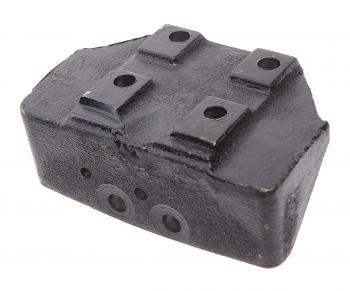 2 159 р. Опора двигателя МАЗ правая (4 отверстия) (АШ) АВТОШТАМП ПКФ 6422-1001042  с доставкой в г. Майкоп. Увеличить фотографию 2