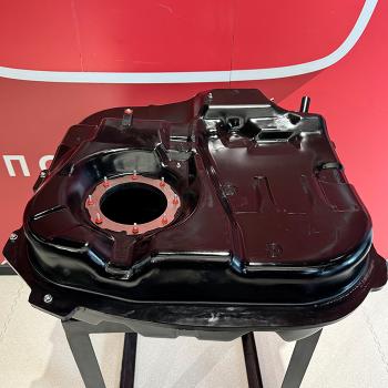13 999 р. Топливный бак Hyundai i30 пластик (bolt-on) Пластик Y O0000388 311502L210 311502L260 31150A6050 311500L200 311500L300 31100A2210 31100A6900 31150A6900 311502H270 31150-1H270 31150 1H270 311501H270 6906003135008P 3135007 4015ZP1 280x660x620 Kia Ceed Kia Ceed SW Hyundai i30 Hyundai i30 CW Hyundai I30 Estate Hyundai Elantra 53   o0000388  с доставкой в г. Майкоп. Увеличить фотографию 9