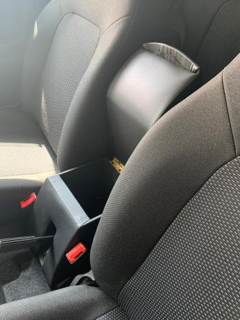 2 999 р. Подлокотники в салон (Люкс Классика гладкий экокожа) Автопилот Лада нива 4х4 2121 (Legend) 3 дв. 2-ой рестайлинг (2021-2025) (черный)  с доставкой в г. Майкоп. Увеличить фотографию 2