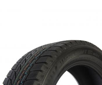 14 549 р. Покрышка KUMHO WinterCraft Ice Wi32 шип. KUMHO 22545 r18  с доставкой в г. Майкоп. Увеличить фотографию 2