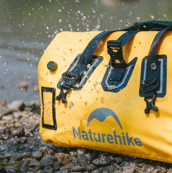 6 859 р. Гермосумка Naturehike 40 л ПВХ (желтая)  cnk2450xb015-40y  с доставкой в г. Майкоп. Увеличить фотографию 9