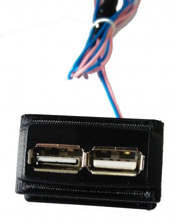 1 269 р. Зарядное устройство USB 2.0 2х2 Largus FLX-ray DusterSandero 5V 3А в консоль ШТАТ 4631160765292  с доставкой в г. Майкоп. Увеличить фотографию 2