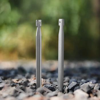 1 159 р. Колышки Naturehike алюминиевые (8 шт.) 20 см, серебристые, V-образные  cnk2300zp016-sl  с доставкой в г. Майкоп. Увеличить фотографию 4