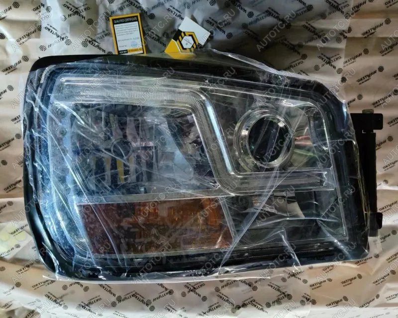 23 919 р. Фара самосвал LED правая SHACMAN X3000 WAYTEKO PREMIUM (!!!УЦЕНКА: возможен нетоварный вид!!!) WAYTEKO PREMIUM dz96189722020  с доставкой в г. Майкоп