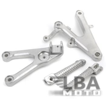 4 999 р. Подножки передние с кронштейнами для мотоцикла Yamaha YZF-R6 03-05  пм-00007898  с доставкой в г. Майкоп. Увеличить фотографию 1