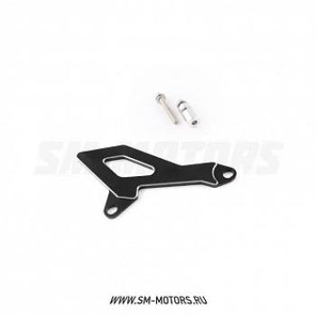 1 149 р. Защита ведущей звезды Honda XR250 Baja 95-02, XR250 Motard 03-07  SM-PARTS черная  010263-757-9349  с доставкой в г. Майкоп. Увеличить фотографию 1