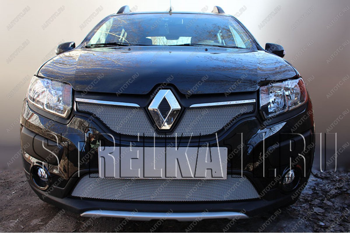 3 179 р. Защита радиатора Стрелка11 Стандарт Renault Sandero (B8) дорестайлинг (2014-2018) (хром)  с доставкой в г. Майкоп