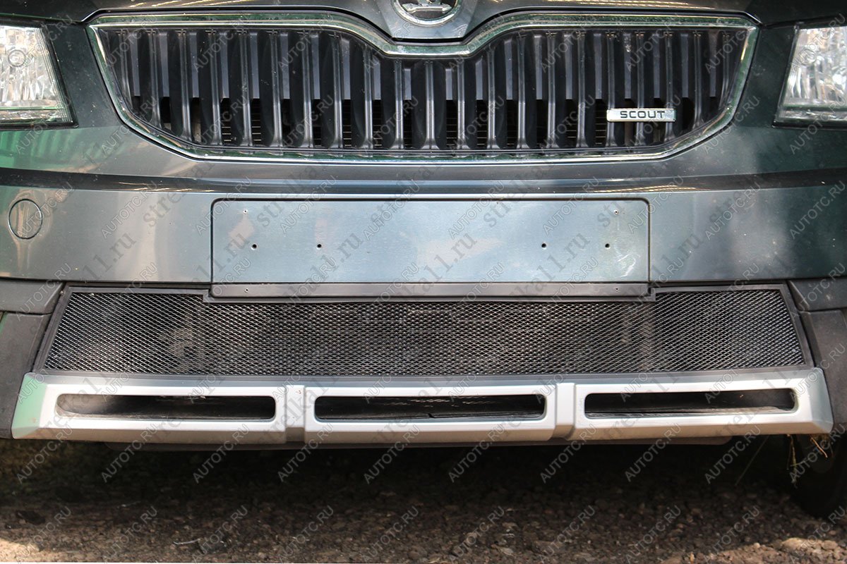 3 079 р. Защита радиатора Стрелка11 Стандарт Skoda Octavia A7 дорестайлинг универсал (2012-2017) (черная)  с доставкой в г. Майкоп