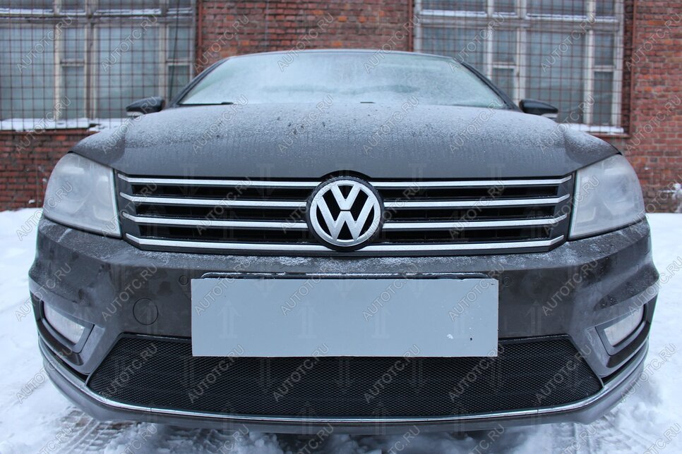 2 999 р. Защита радиатора (Style) Стрелка11 Стандарт Volkswagen Passat B7 седан (2010-2015) (черная)  с доставкой в г. Майкоп