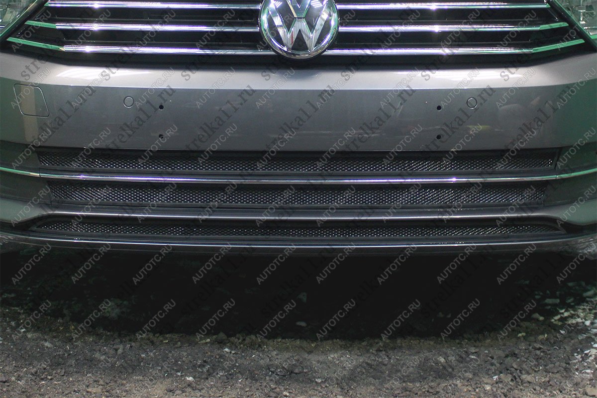4 649 р. Защита радиатора (3 части) (1.4 TSI) Стрелка11 Стандарт Volkswagen Passat B8 седан дорестайлинг (2015-2019) (черная)  с доставкой в г. Майкоп