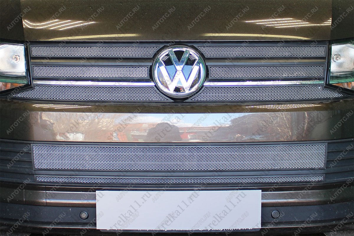 5 649 р. Защита радиатора (6 части верх) Стрелка11 Стандарт Volkswagen Multivan T6 дорестайлинг (2016-2019) (черная)  с доставкой в г. Майкоп