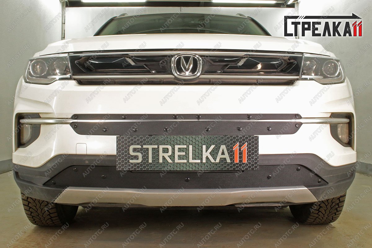 1 099 р. Зимняя заглушка решетки радиатора (верх, 2 части) Стрелка11 Changan CS35 Plus дорестайлинг (2018-2022) (черная)  с доставкой в г. Майкоп