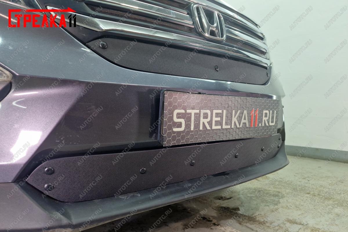 759 р. Зимняя заглушка решетки радиатора (низ) Стрелка11 Honda Pilot YF6 дорестайлинг (2016-2019) (черная)  с доставкой в г. Майкоп