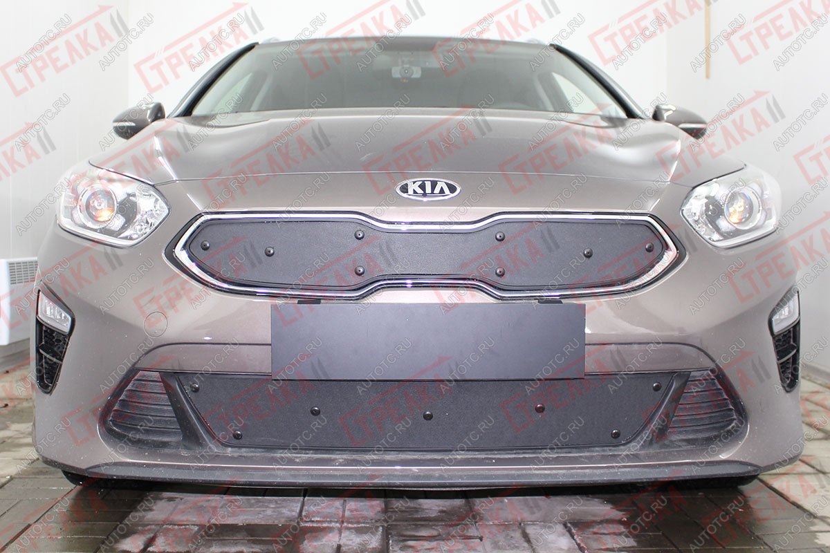 759 р. Зимняя заглушка решетки радиатора (низ) Стрелка11 KIA Ceed 3 CD универсал (2018-2025) (черная)  с доставкой в г. Майкоп