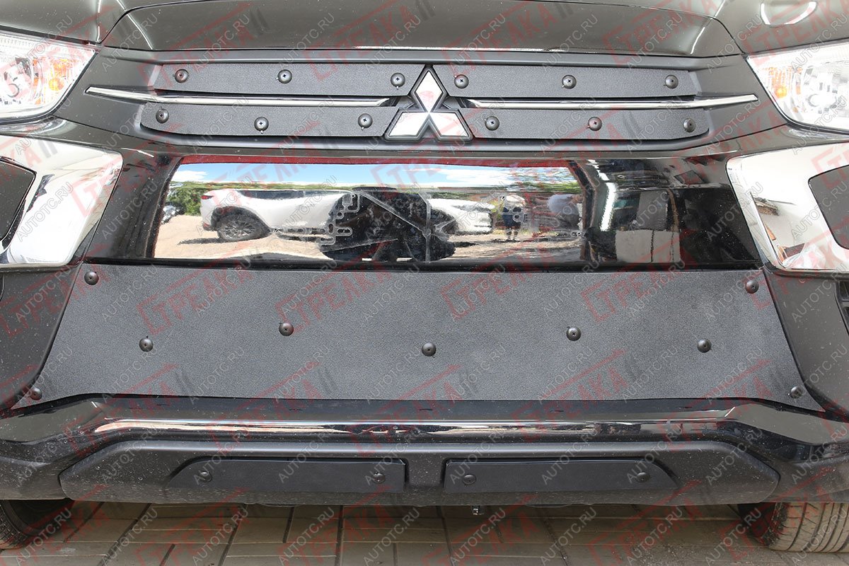 759 р. Зимняя заглушка решетки радиатора (центр) Стрелка11 Mitsubishi ASX 2-ой рестайлинг (2017-2020) (черная)  с доставкой в г. Майкоп