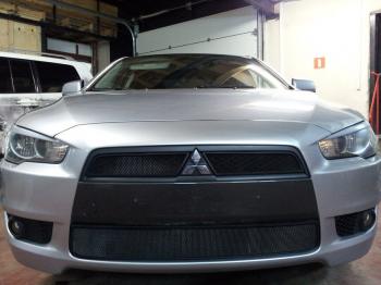 759 р. Зимняя заглушка решетки радиатора (низ) Стрелка11 Mitsubishi Lancer 10 CY хэтчбэк дорестайлинг (2007-2010) (черная)  с доставкой в г. Майкоп. Увеличить фотографию 2