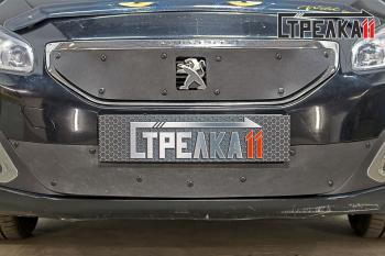 Зимняя заглушка решетки радиатора (низ) Стрелка11 Peugeot Boxer 250 (2006-2014) (черная)