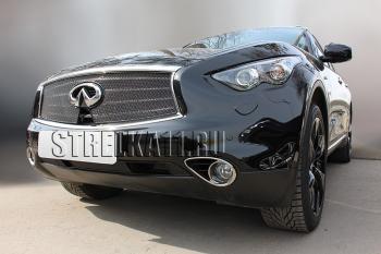 5 999 р. Защита радиатора (верх с вырезом под камеру) Стрелка11 Премиум INFINITI QX70 S51 (2013-2020) (черная)  с доставкой в г. Майкоп. Увеличить фотографию 2