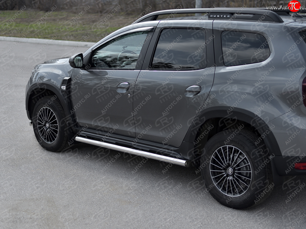 16 449 р. Защита порогов (Ø63 мм, нержавейка) SLITKOFF  Renault Duster  HM (2021-2024) рестайлинг (с пластиковыми заглушками на торцах, полированная нержавейка)  с доставкой в г. Майкоп