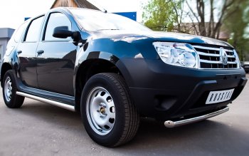 5 699 р. Защита порогов из круглой трубы диаметром 63 мм Russtal v23 Renault Duster HS рестайлинг (2015-2021) (Сталь с полимерным покрытием. Цвет: серебристый)  с доставкой в г. Майкоп. Увеличить фотографию 2