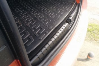 829 р. Накладка в дверной проем багажника Тюн-Авто Renault Duster HS рестайлинг (2015-2021)  с доставкой в г. Майкоп. Увеличить фотографию 2