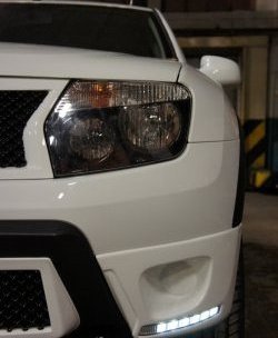 Накладки на боковые части переднего бампера с LED ДХО Drive Renault Duster  HS (2010-2015) дорестайлинг