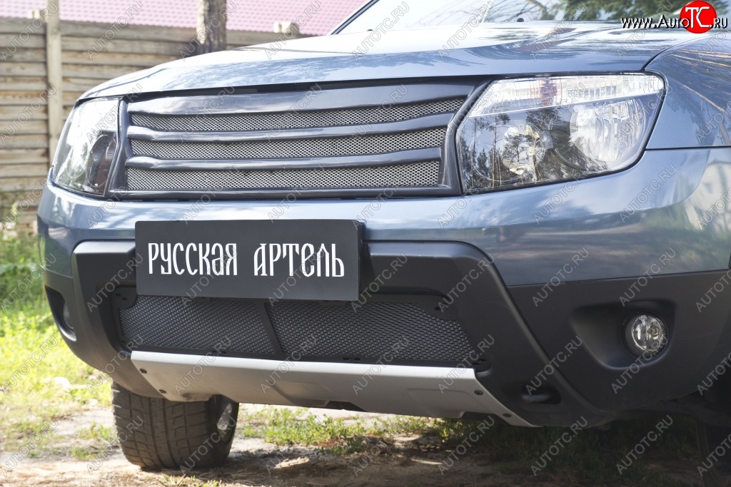 2 279 р. Защитная сетка решетки переднего бампера (с обвесом без дхо) РА Renault Duster HS дорестайлинг (2010-2015)  с доставкой в г. Майкоп