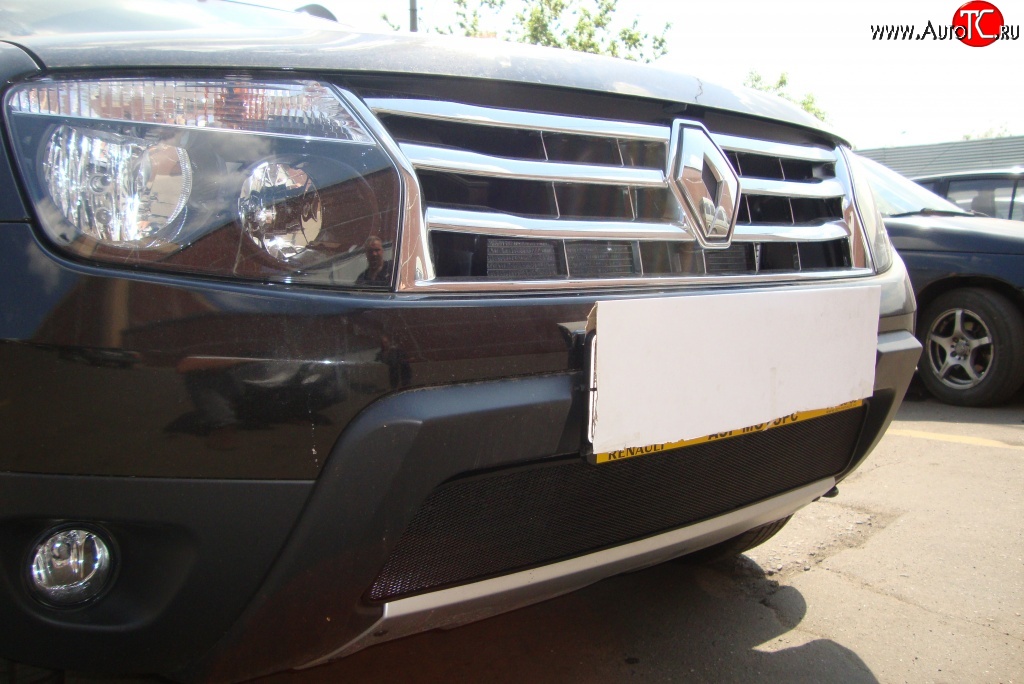 1 469 р. Сетка на бампер Russtal (хром) Renault Duster HS дорестайлинг (2010-2015)  с доставкой в г. Майкоп