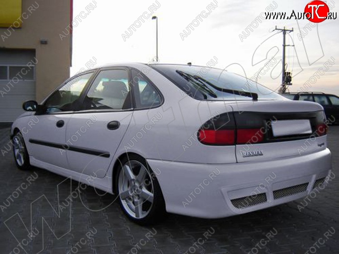 27 899 р. Задний бампер Rieger Renault Laguna X56 лифтбэк дорестайлинг (1993-1998)  с доставкой в г. Майкоп