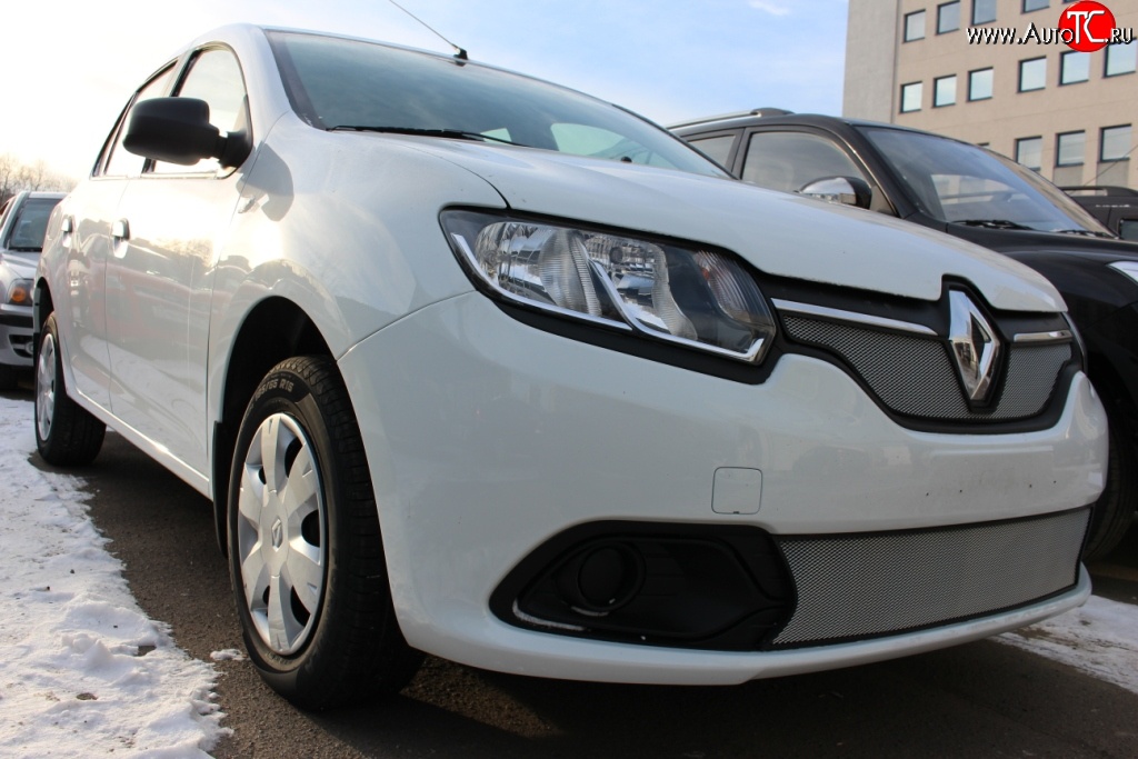1 539 р. Нижняя сетка на бампер Russtal (хром) Renault Logan 2 дорестайлинг (2014-2018)  с доставкой в г. Майкоп