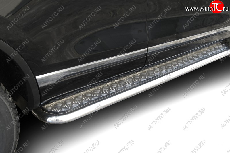 37 599 р. Защита порогов с подножкой (усиленная диаметр 57) Arbori Volkswagen Touareg NF дорестайлинг (2010-2014)  с доставкой в г. Майкоп
