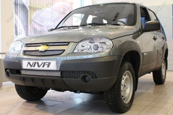 5 499 р. Защитная сетка в бампер (ячейка 3х7 мм, GLCGLS, 3 части) Alfeco Стандарт Chevrolet Niva 2123 рестайлинг (2009-2020) (Хром)  с доставкой в г. Майкоп. Увеличить фотографию 2