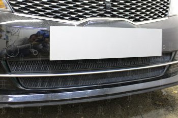 4 499 р. Защитная сетка радиатора в бампер (ячейка 3х7 мм, GT/GT-Line) Стрелка11 Стандарт KIA Optima 4 JF дорестайлинг седан (2016-2018) (черная)  с доставкой в г. Майкоп. Увеличить фотографию 2