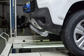 6 199 р. Защита переднего бампера (волна, Ø63) Petroil Tuning Лада Нива Трэвел (212300-80) (2021-2025) (сталь в цвет серебристый (Искра))  с доставкой в г. Майкоп. Увеличить фотографию 3