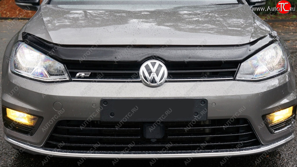 3 299 р. Дефлектор капота SIM Volkswagen Golf 7 дорестайлинг, хэтчбэк 5 дв. (2012-2017)  с доставкой в г. Майкоп