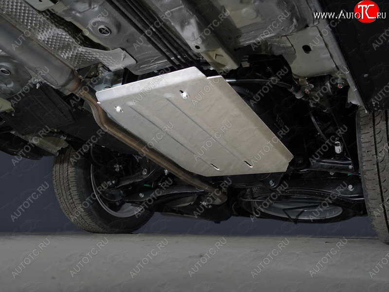 5 889 р. Защита бака (V-2.0 2WD, алюминий) TCC Mitsubishi Outlander GF 2-ой рестайлинг (2015-2018)  с доставкой в г. Майкоп