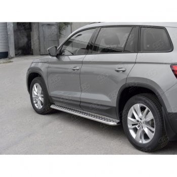 24 649 р. Пороги труба d42 с листом (Лист алюм, проф. нерж) (v1) SLITKOFF  Skoda Kodiaq  NU7 (2017-2021) дорестайлинг  с доставкой в г. Майкоп. Увеличить фотографию 3