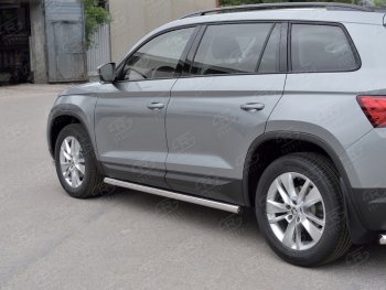 18 799 р. Защита порогов из круглой трубы диаметром 63 мм SLITKOFF v2  Skoda Kodiaq  NU7 (2017-2021) дорестайлинг  с доставкой в г. Майкоп. Увеличить фотографию 2