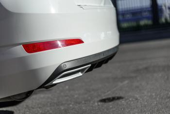 2 399 р. Накладка бампера (диффузор) MV-Tuning Skoda Octavia A7 дорестайлинг лифтбэк (2012-2017) (Глянец, Неокрашенная)  с доставкой в г. Майкоп. Увеличить фотографию 3
