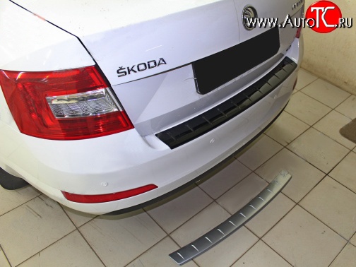 1 259 р. Накладка защитная на задний бампер Drive Skoda Octavia A7 дорестайлинг лифтбэк (2012-2017) (Глянец под окраску, Неокрашенная)  с доставкой в г. Майкоп