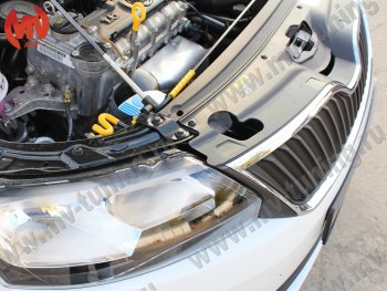 2 969 р. Упор капота MV-Tuning (одинарный)  Skoda Rapid ( NH3,  NH1) (2012-2017) дорестайлинг лифтбэк, хэтчбэк дорестайлинг  с доставкой в г. Майкоп. Увеличить фотографию 3