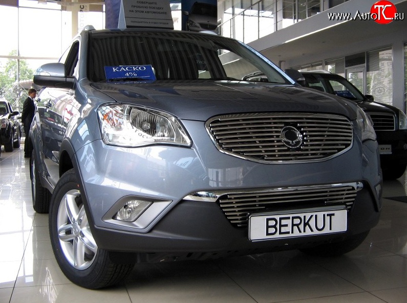 4 799 р. Декоративная вставка воздухозаборника Berkut SSANGYONG Actyon дорестайлинг (2010-2013)  с доставкой в г. Майкоп