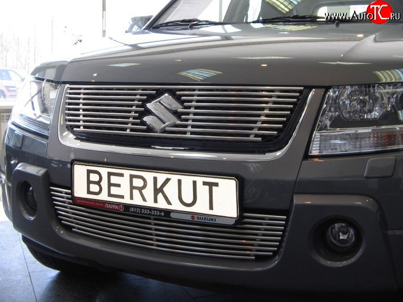 4 389 р. Декоративная вставка решетки радиатора (V2.4/3.2) Berkut Suzuki Grand Vitara JT 5 дверей дорестайлинг (2005-2008)  с доставкой в г. Майкоп
